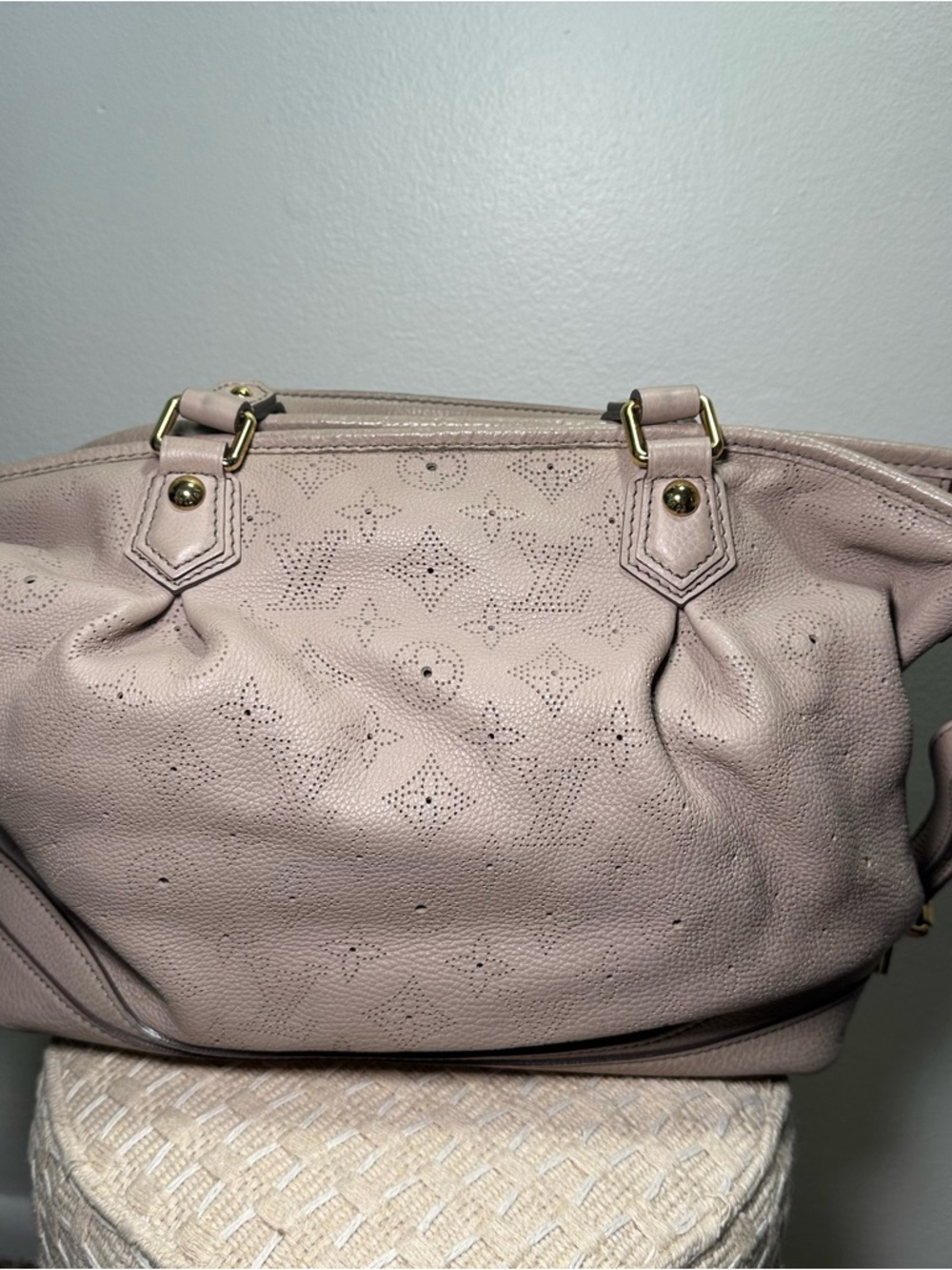 Louis Vuitton Mahina Leather Perforated Hobo Shoulder Bag - Picture 7 of 16